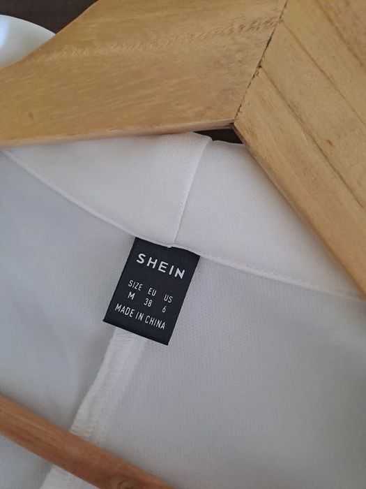 Ivory Minimalist Jacket – Size M – New64552215957123124