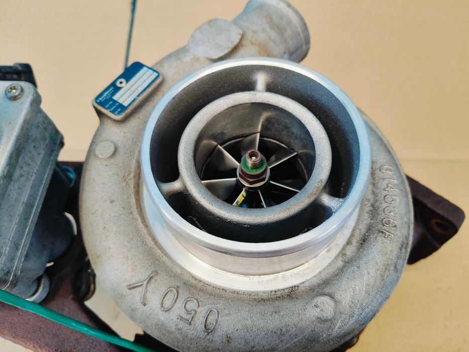 Claas Axion 840 C-Matic 13r 240KM A09 Turbosprężarka Turbina BorgWarne