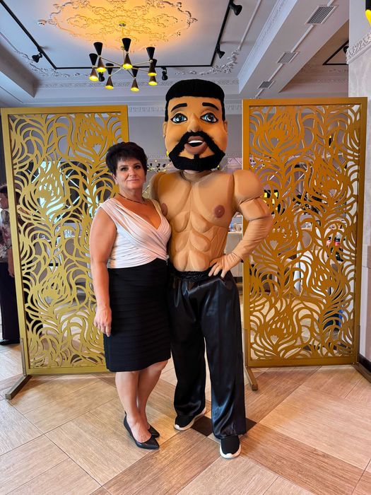 Стриптиз Шоу,Стриптизер,Стриптизерка,Гумористичний Стриптиз,Дівішнік