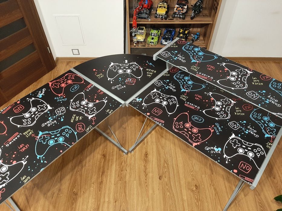 Biurko szklane narożne