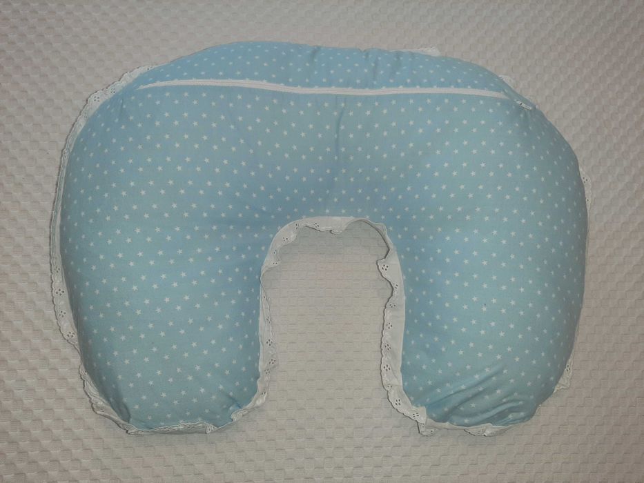 Almofada de amamentação praticamente nova