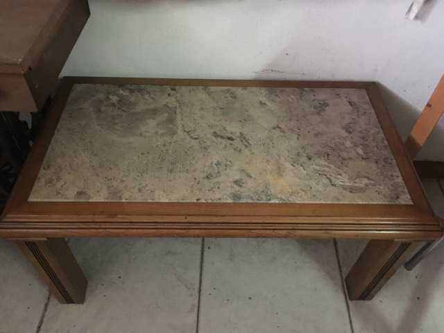 Mesinha de sala de estar