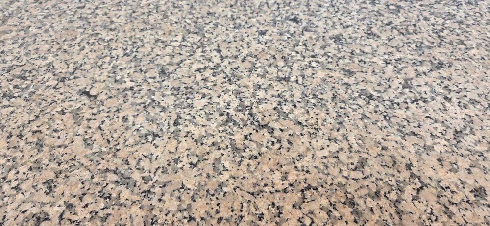 Mesa de trabalho com tampo em granito pedras salgadas
