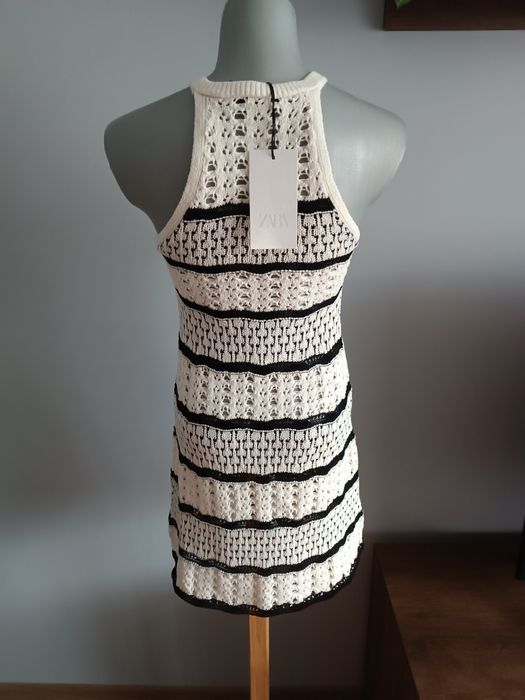 Sukienka ażurowa dziergana Zara