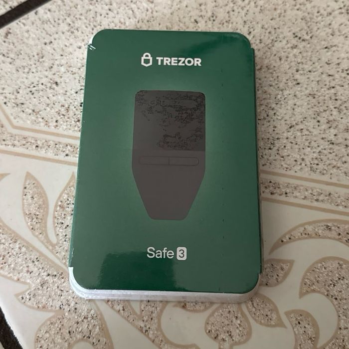 Trezor Safe 3 **SELADO**
