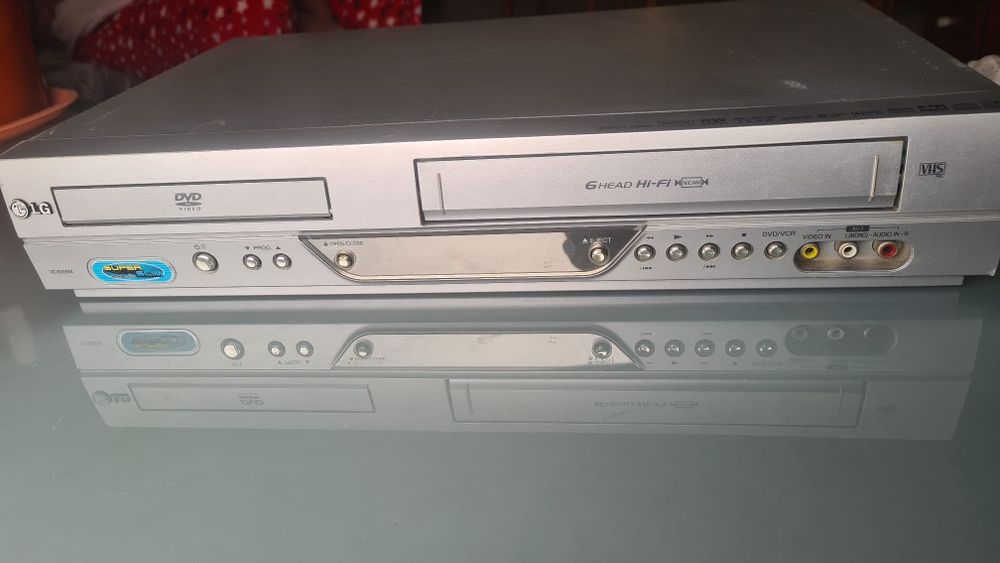 LG DVD Player/Video cassete recorder