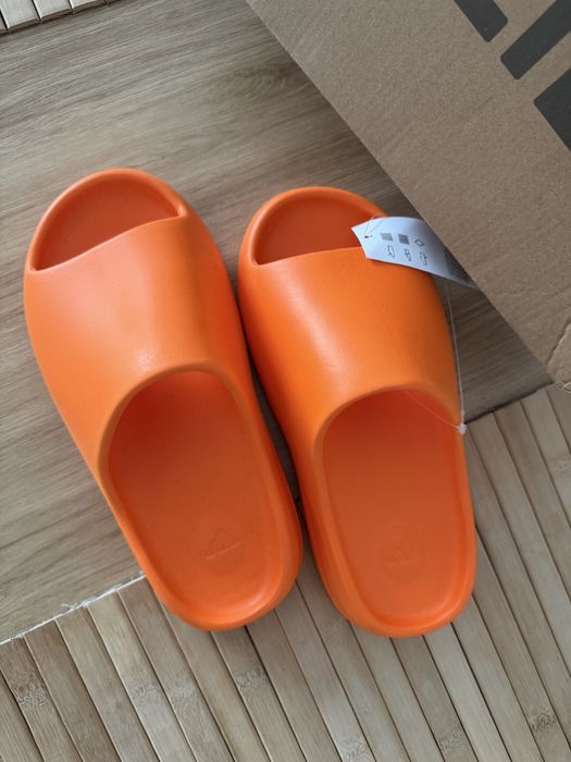 Yeezy Slide Adidas