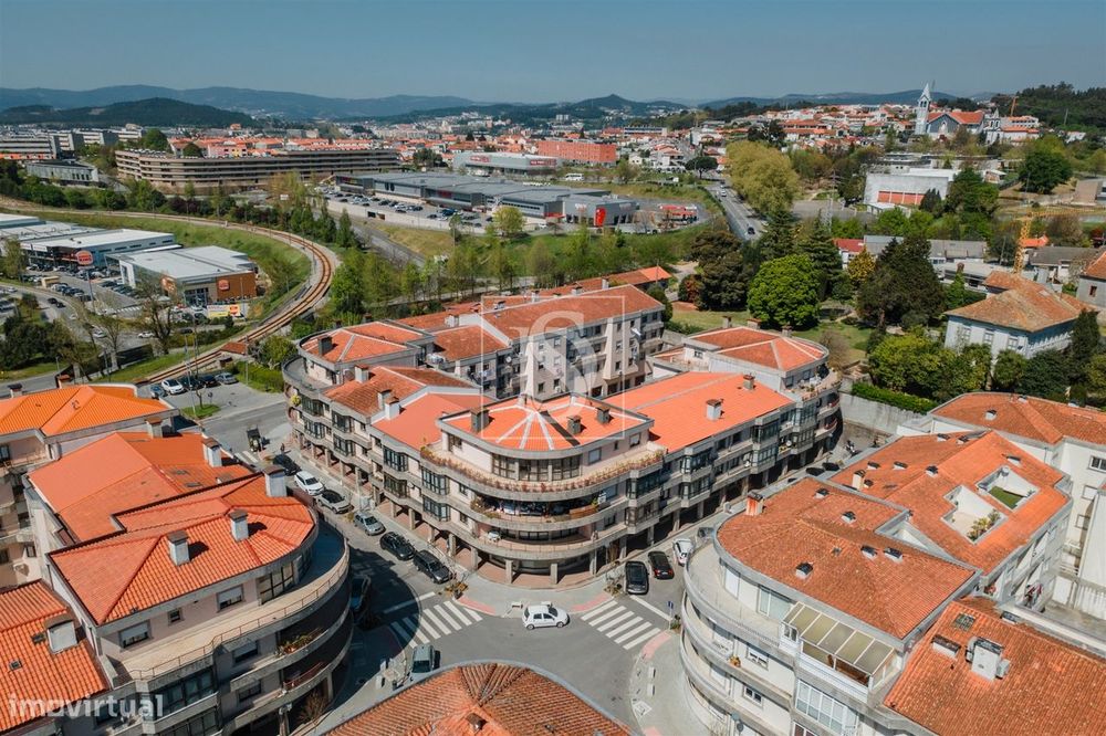 Apartamento T2, Renovado, em Urgezes (Covas) – Conforto e Proximidade