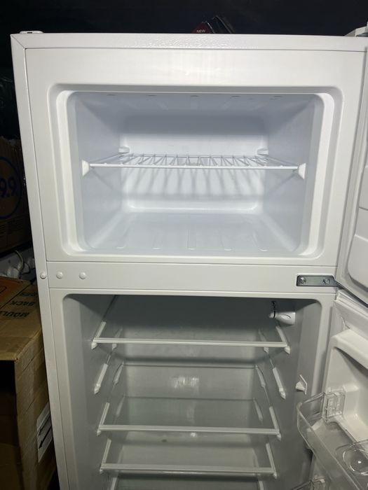 Продам холодильник Midea