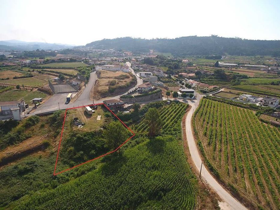 Exelente terreno urbanizavel em Beire Paredes