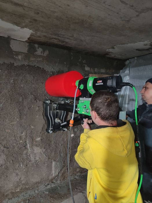 Алмазное бурения, сверления отверстий,под любым углом,(дырки ...