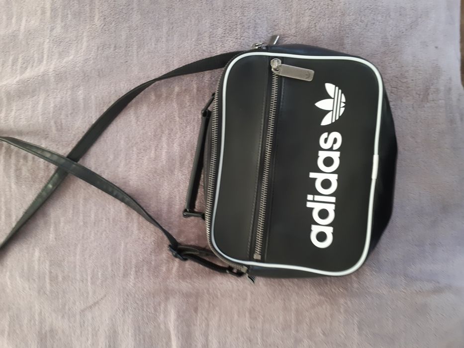 Сумка чорна adidas оригінал