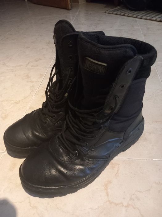 Botas segurança Magnum N°43, usadas.