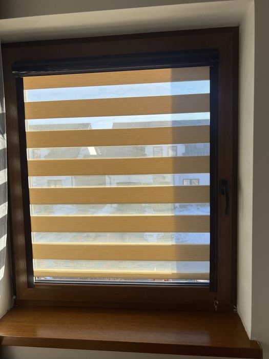 Roleta Dzien Noc w kasecie ALU prowadnice PCV Tkanina Premium