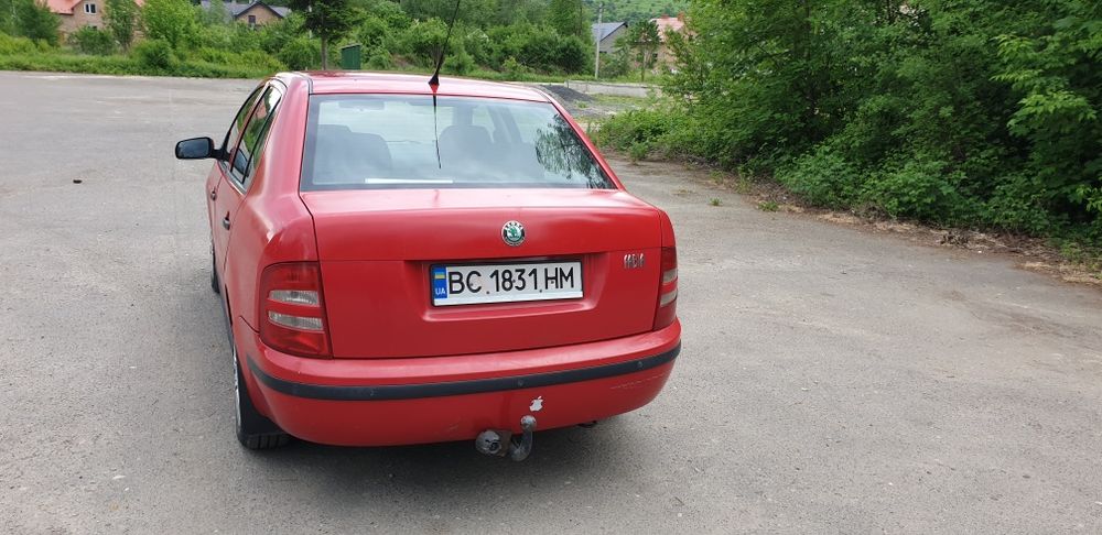 Skoda Fabia 2004 Седан | 1.2 HTP