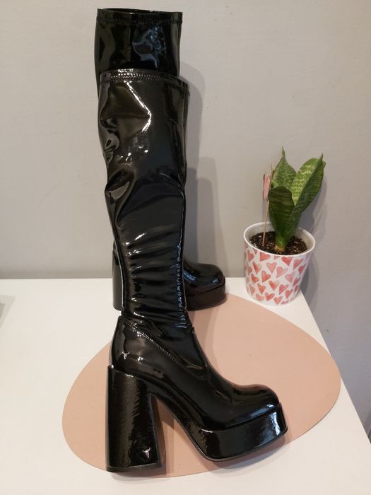 Kozaki lakierowane Windsor Smith 37 24cm