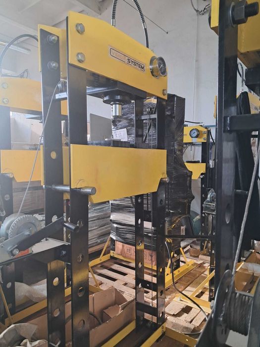 Prasa hydrauliczna warsztatowa 50 ton powystawowa