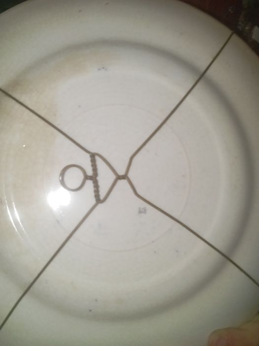 Lote de pratos va e Sacavém e um sem marca