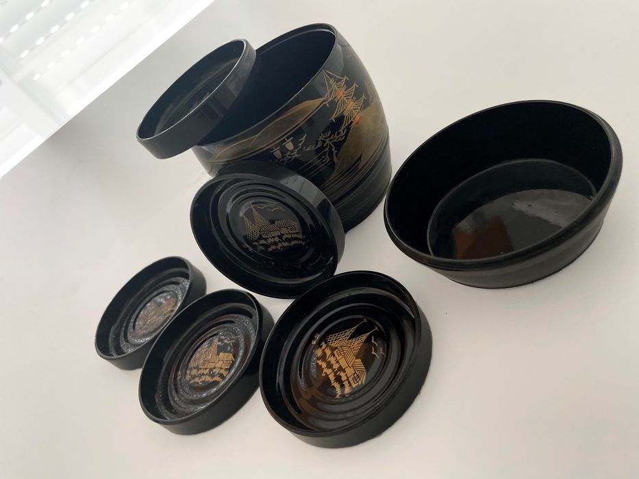 Taça de sopa japonesa lacada