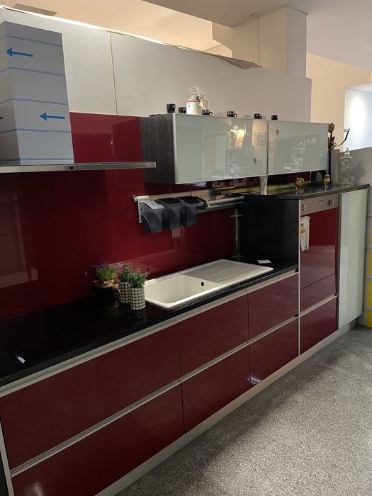 Cozinha de exposição completa + 6 eletrodomésticos