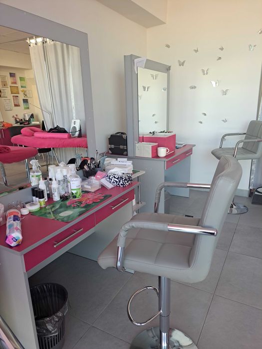 Дзеркало (робоча зона) перукаря/візажиста