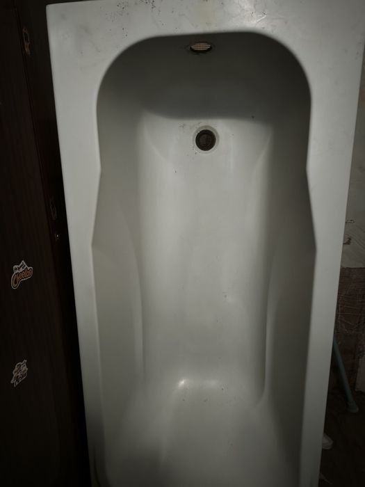 Ванна акрилова б/у в гарному стані