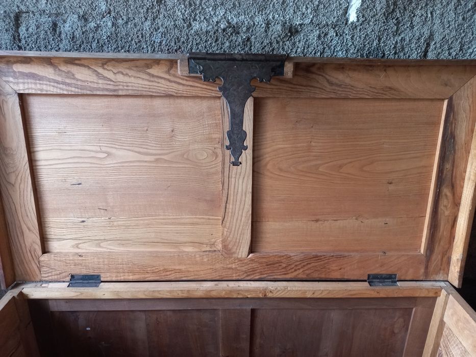 Arca Madeira Maciça 1,12x54x82cm