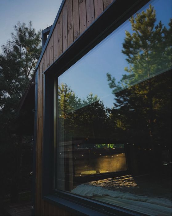 СЬОГОДНІ ВІЛЬНО | Будиночок з чаном у лісі — для двох, 15 хв від Києва