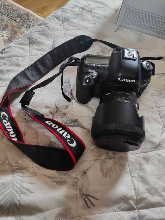 Aparat Canon EOS 5 D Mark IV
