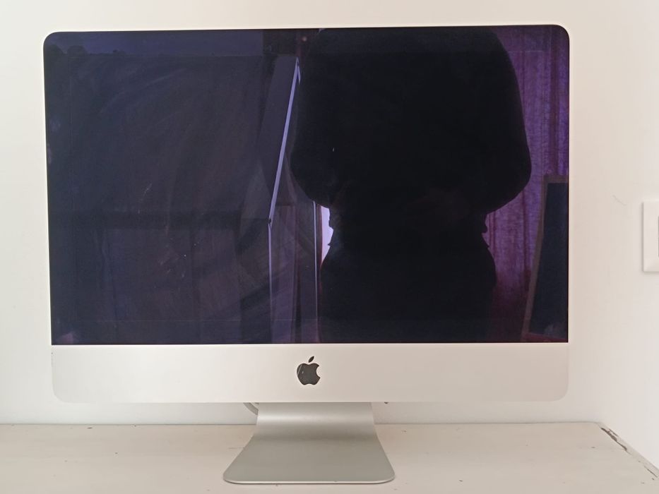 Apple iMac 21.5 polegadas (Finais de 2013) – Excelente Estado