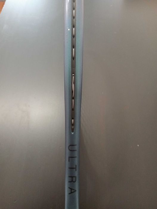 Vendo: raquete ténis WILSON ULTRA 100 V4