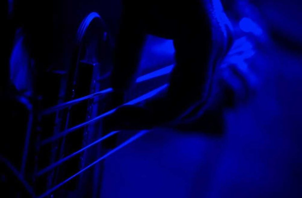Lekcje gry na gitarze, basie i ukulele – Kraków (lub online)