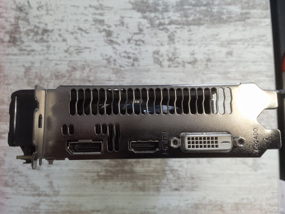 Видеокарта сапфира radeon RX 460 4GB