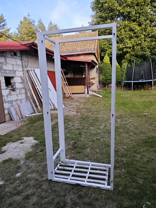 Stojak, brama, ekspozytor