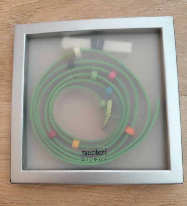 Swatch bijoux COLOUR CODE BRACELET- verde- nova, sem uso