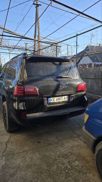 Lexus lx570  2008г