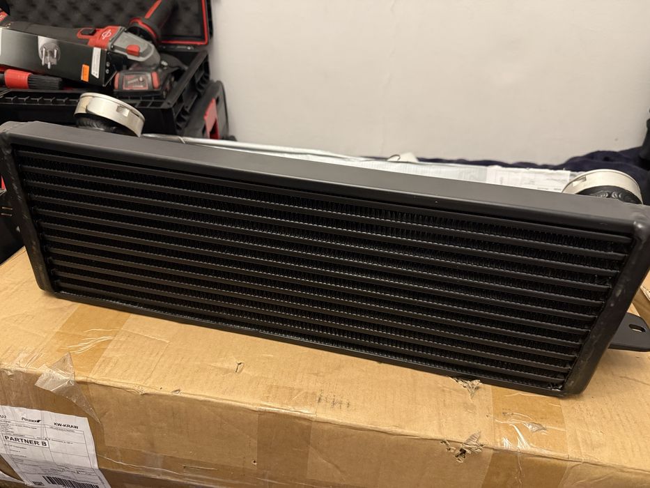 Intercooler BMW e90 e91 e92 e93 e60 e61