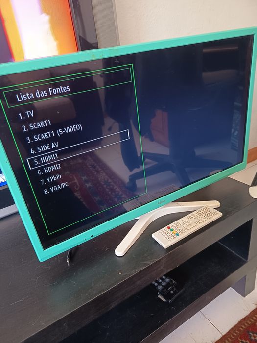 TV Qilive 24' green C/ comando original