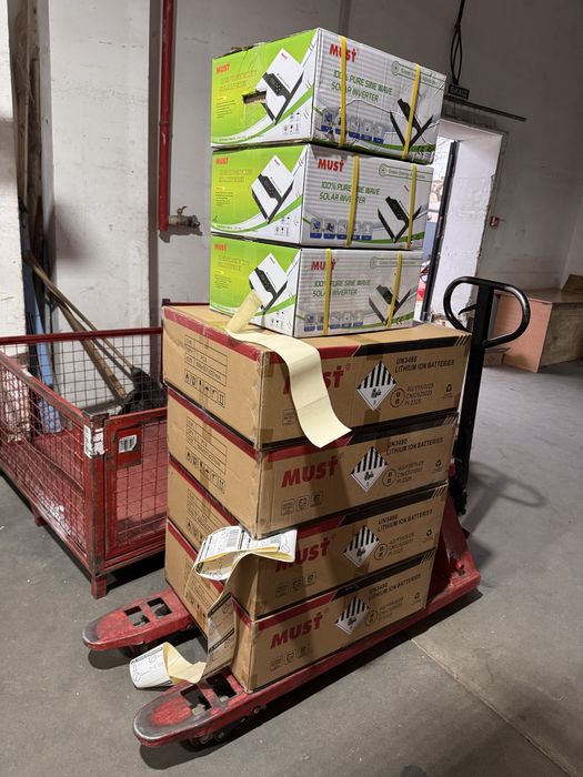 Инвертор MUST 3.2 кВт 24 вольт