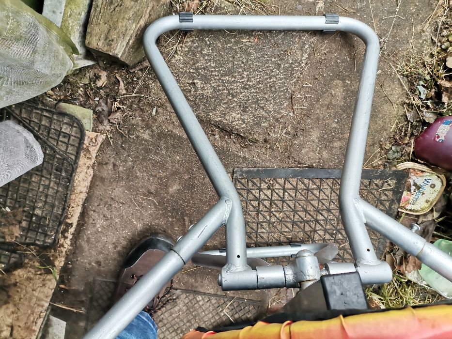 Urządzenie przenośne do ćwiczenia brzuszków abswing workout