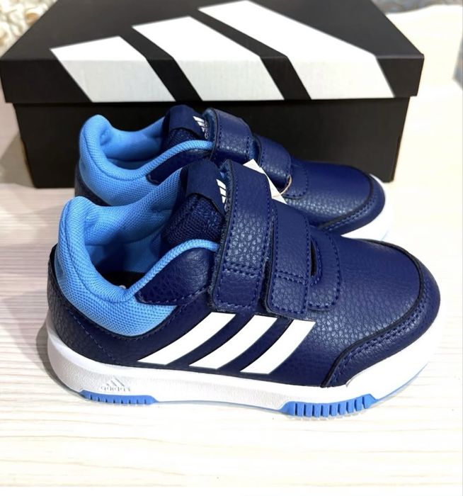 Кросівки adidas 29 розмір