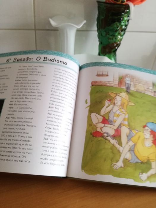 Livro didático infanto-juvenil "As religiões"