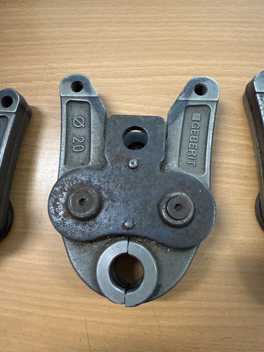 Mordaças Multicamada Geberit