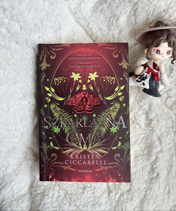 Szkarłatna ćma książka kristen ciccarelli