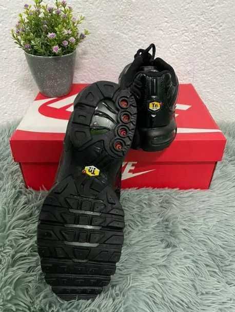 Seria Nike TN, czarna, rozmiar R.42