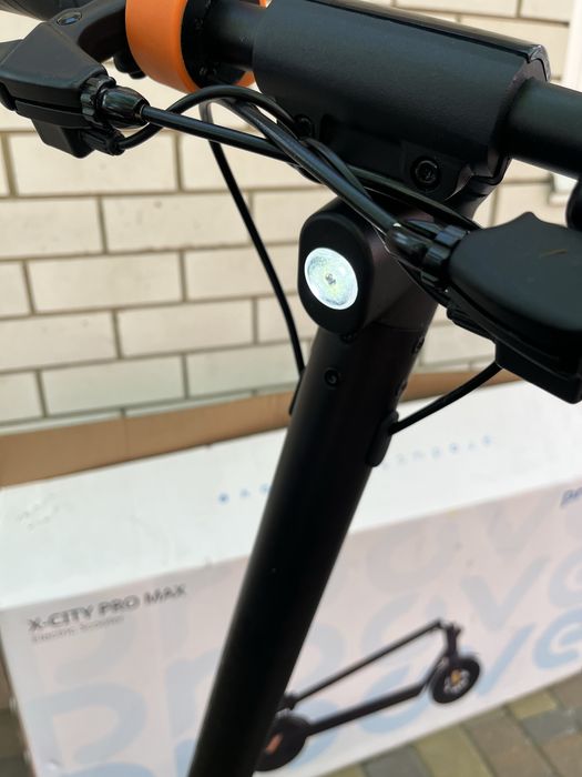 Електросамокат. PROOVE X-City Pro Max