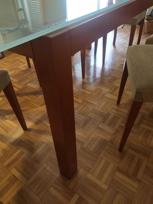 Mesa de sala de jantar