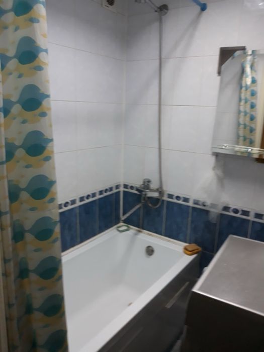 Кімната в двокімнатній квартирі (електроплита, опалення +)