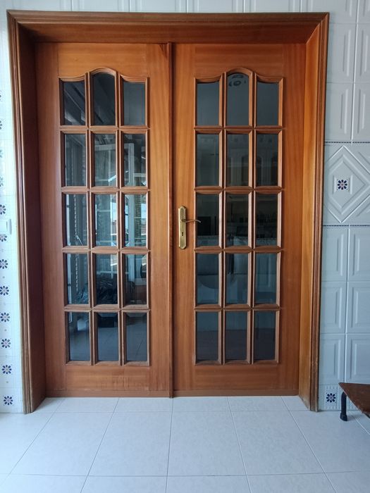 2 portas de sala em mogno