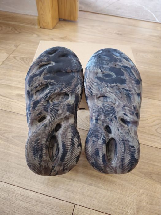 Yeezy Foam Runner MX Cinder 43